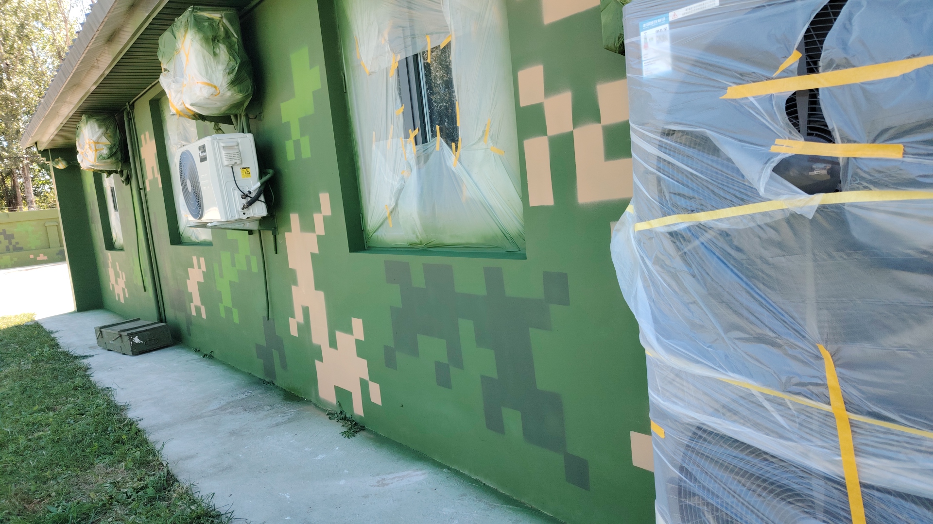 双鸭山外墙迷彩漆施工多少钱 伪装迷彩漆  